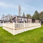 Casa de Férias Enzo's With Hot Tub York