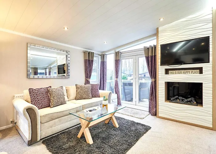 Enzo's With Hot Tub York