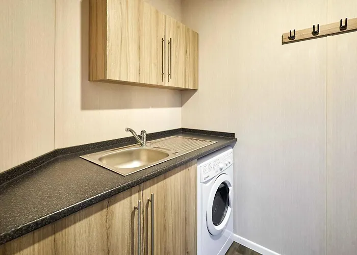 Enzo's With Hot Tub York