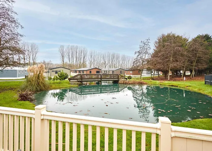 Enzo's With Hot Tub * York